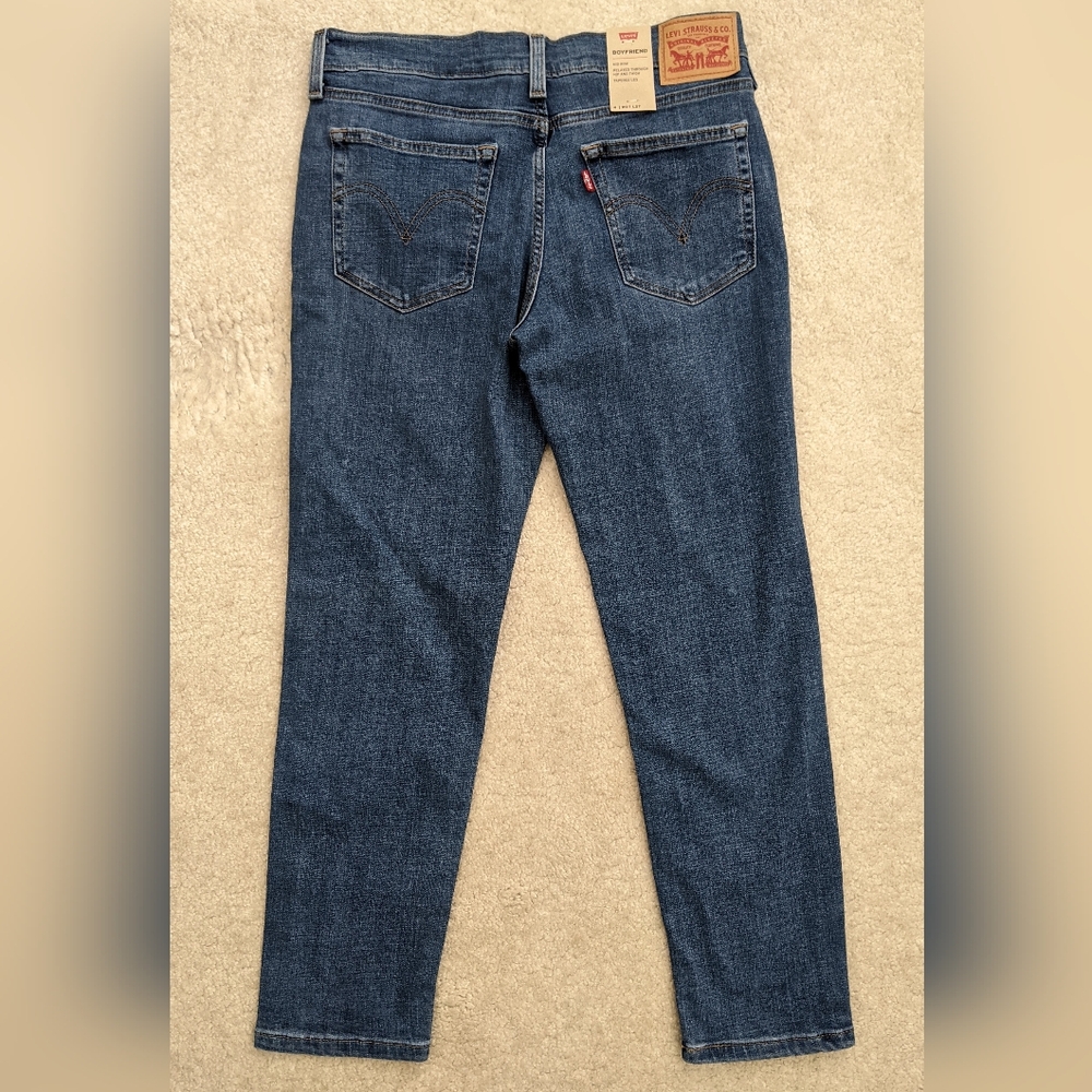 NWT Levi's Boyfriend jeans size 4 27W - Picture 2 of 8